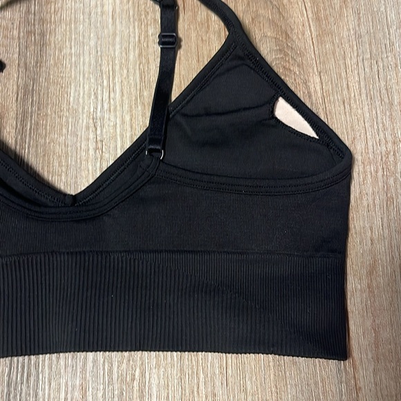 LULULEMON Ebb to Street Bra - Picture 6 of 8